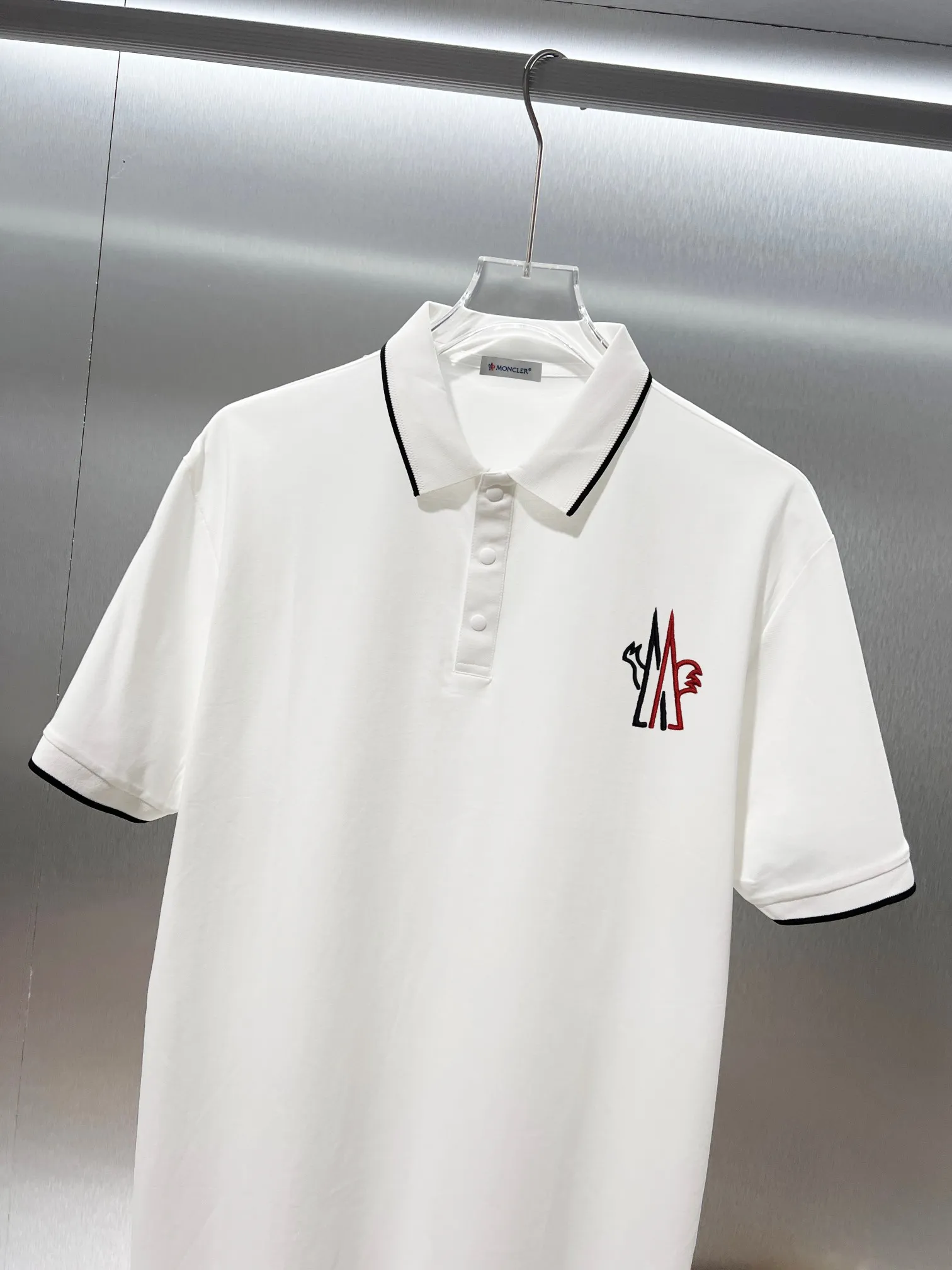 Moncler* Classic logo 🔥 POLO ✅ Quality ‼ ●100% ●50% 50% ● 200g ● ● 1：1 ● ●Size：M L XL XXL XXXL